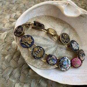 Bracelet made from buttons